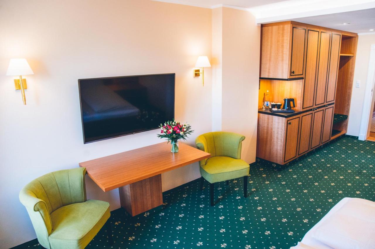 Gutshaus Neu Farpen Otel Neuburg  Dış mekan fotoğraf