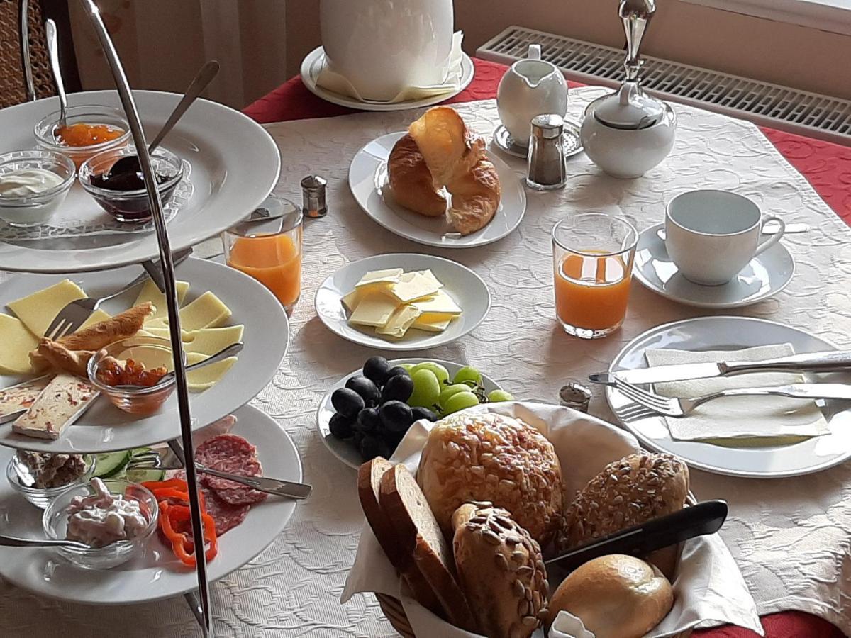 Gutshaus Neu Farpen Otel Neuburg  Dış mekan fotoğraf